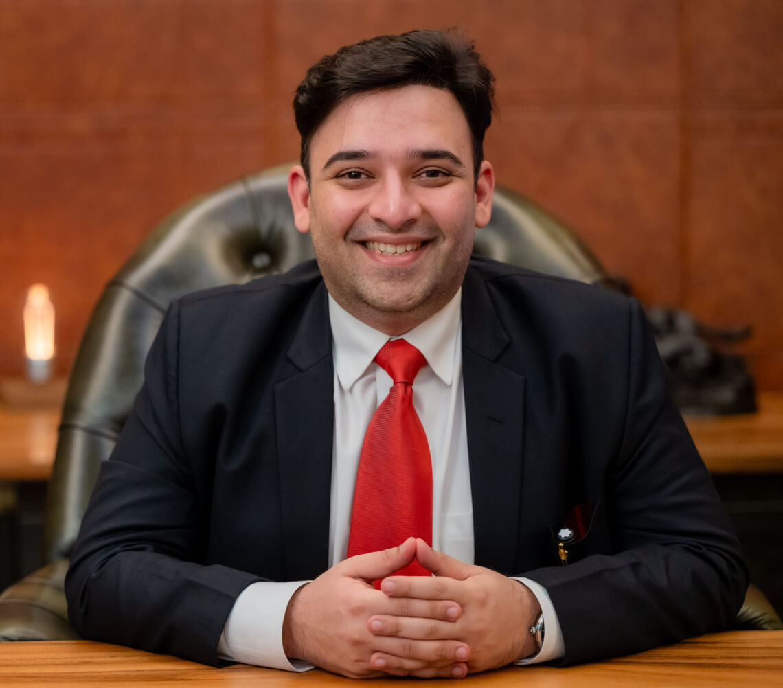 Mr. Dhruv Girish Luthra